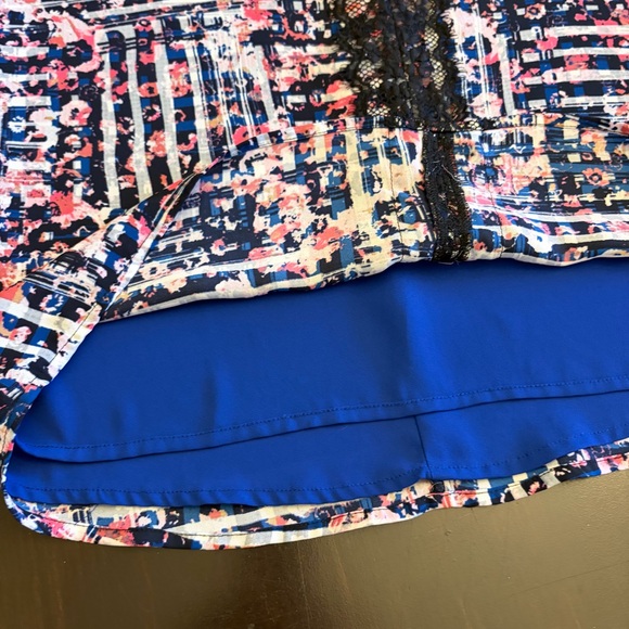 Express Blue Patterned Haltered Top Size Medium - Picture 5 of 6